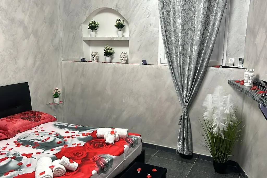 Marilyn Rooms - Suite Catania Center إيطاليا